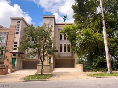 2351 Edgehill Rd, Cleveland, OH, 44106