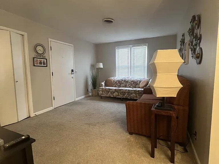 2301 Dalebrook Ct #B — Photo 4