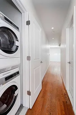 Rented by Bold New York | media 23