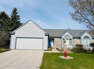 5586 Spring Knoll Dr, Bay City, MI