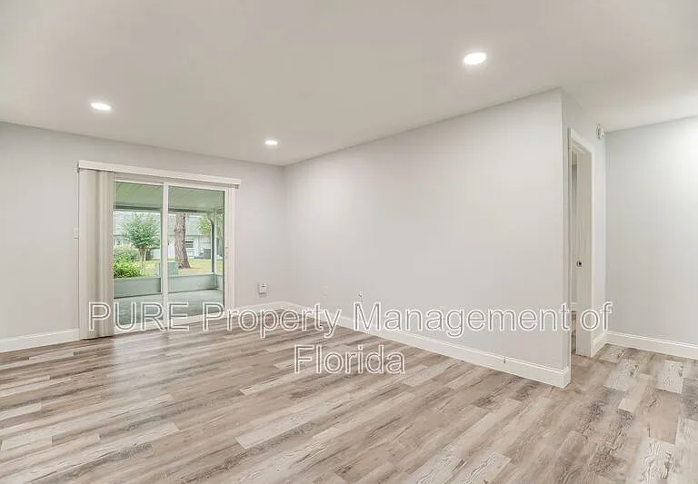 1610 SE 25th St #A — Photo 10