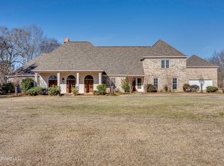 702 Tanglewood Dr, Madison, MS 39110