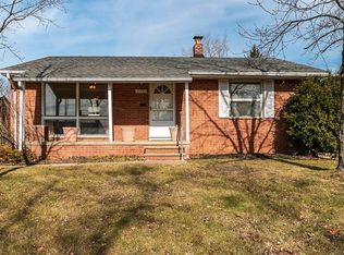 15705 Steinway Blvd, Maple Heights, OH 44137