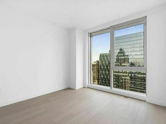 3rd image of 242 W 53rd St #12B