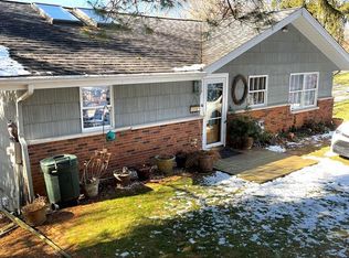 275 View Point Ln, Wheeling, WV 26003