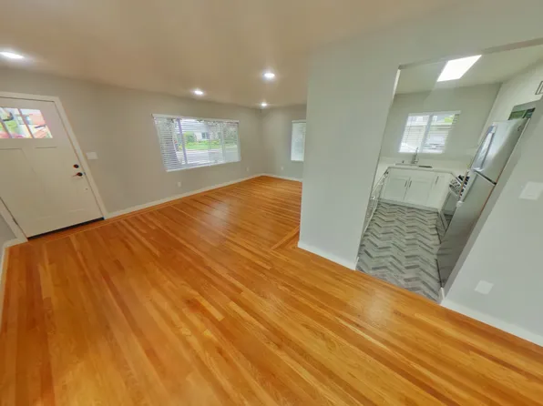 1070 Noel Dr, Menlo Park, CA