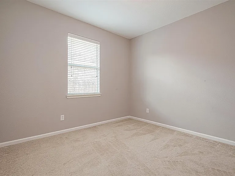 5203 Heatherdawn Ct — Photo 17