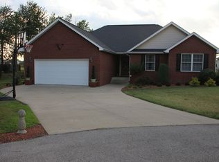411 Meadow Ct, Hardinsburg, KY 40143