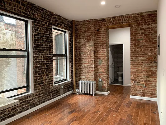 Rented by WRE Group | media 4