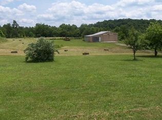 33 Big Wild Dog Rd, McKee, KY 40447