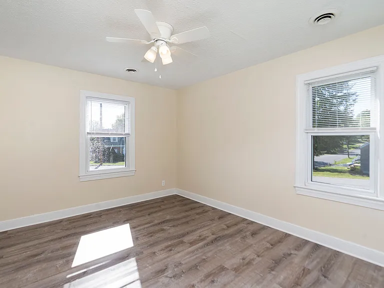144 River Rd — Photo 12