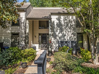 11 Forrest Pl, Sandy Springs, GA, 30328