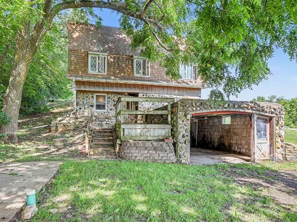 3143 Highway F36 W, Newton, IA 50208