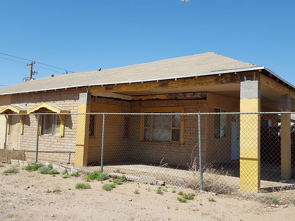 2nd image of 3812 S 16th Pl