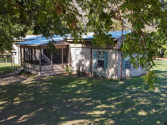 2nd image of 2568 Oak Trail Shores Dr