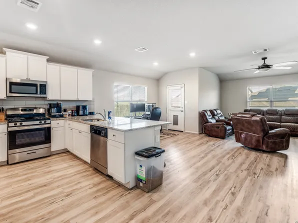 5722 Leisure, Converse, TX 78109