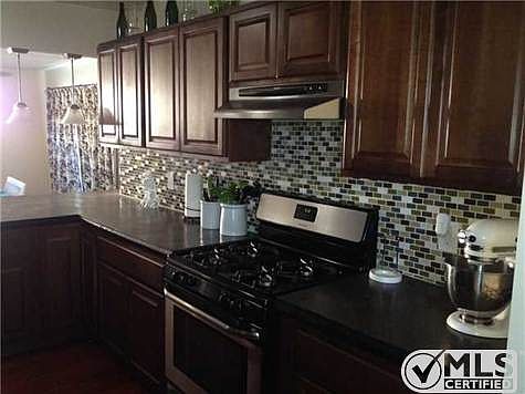 4th image of 6075 Schuyler St
