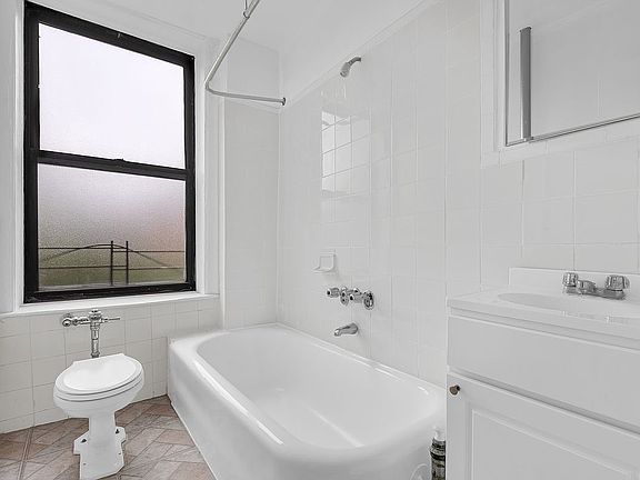 5th image of 575 Ocean Ave APT 4B