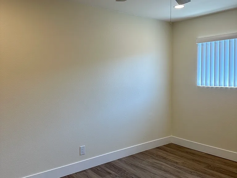 4545 Canoga St #B — Photo 14