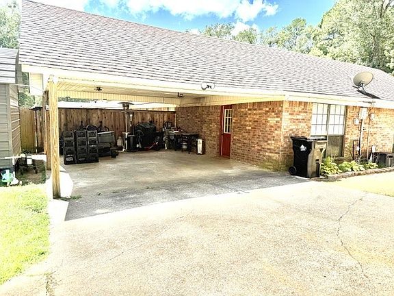 5th image of 103 Dogwood Dr