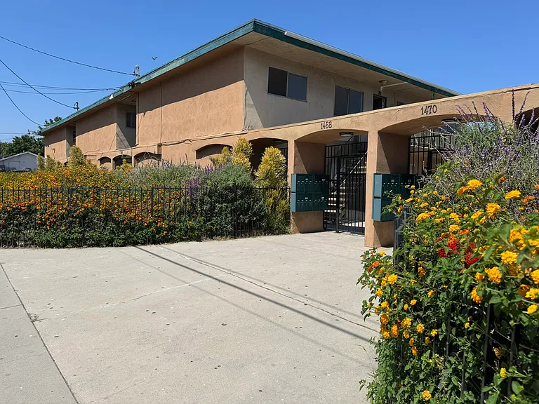 1468 S Palomares St #21 — Photo 14