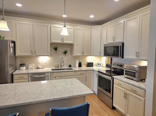 12308 Peters Farm Way #308, Westborough, MA 01581