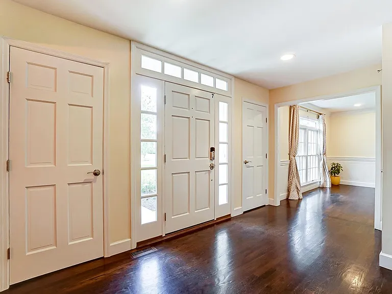 11410 Avant Ln — Photo 6