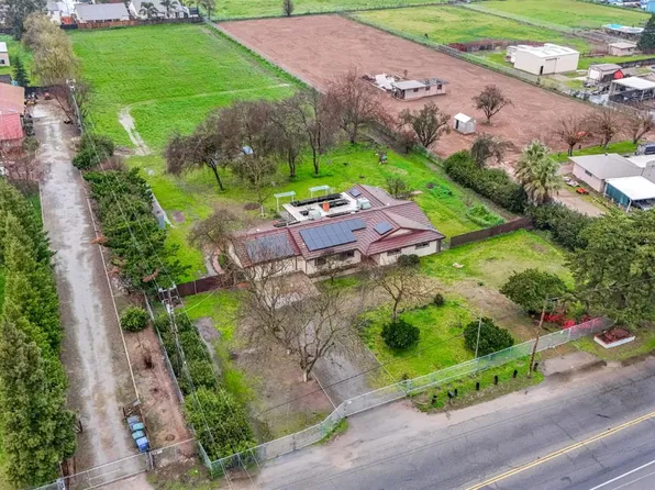 2203 N Cornelia Ave, Fresno, CA 93722