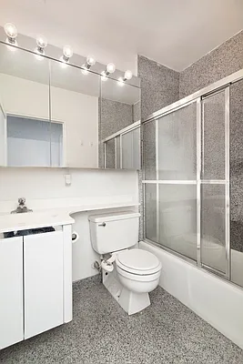 Rented by REAL New York | media 9