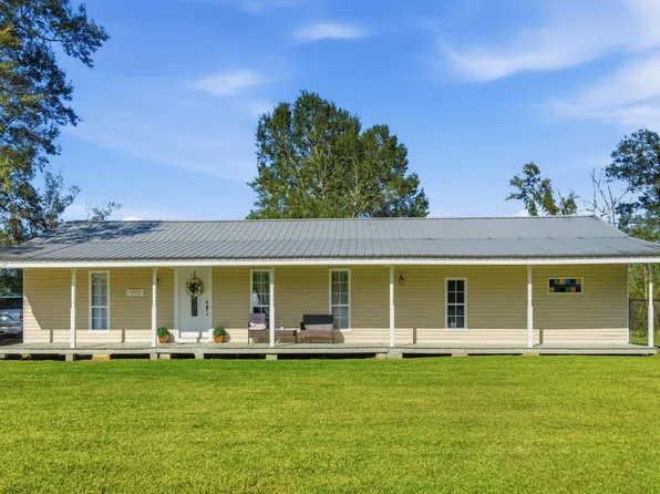 1032 Birdnest Rd, Lake Charles, LA 70611