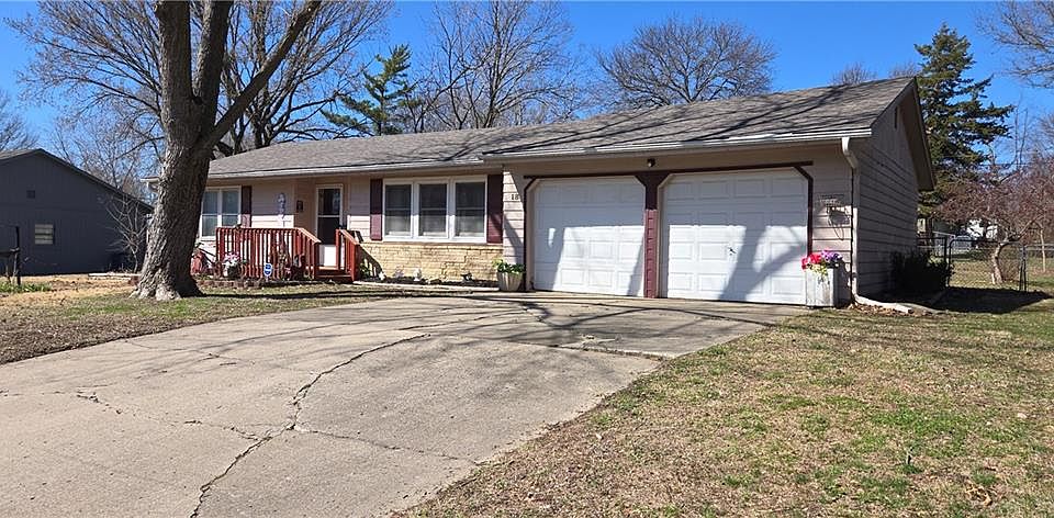 1st image of 18 Brookside Dr