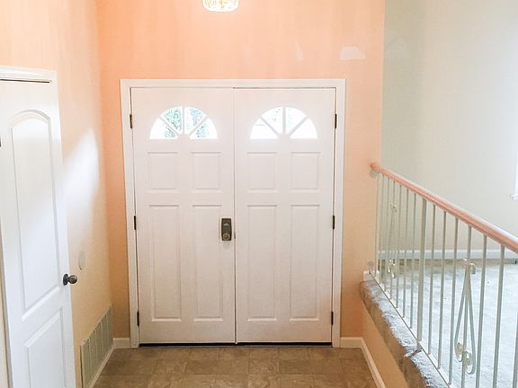 2nd image of 40723 Slayton St