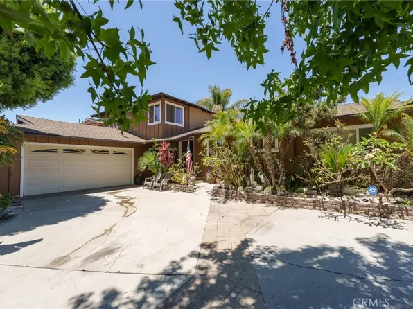 1217 Woodbury Dr, Harbor City, CA 90710