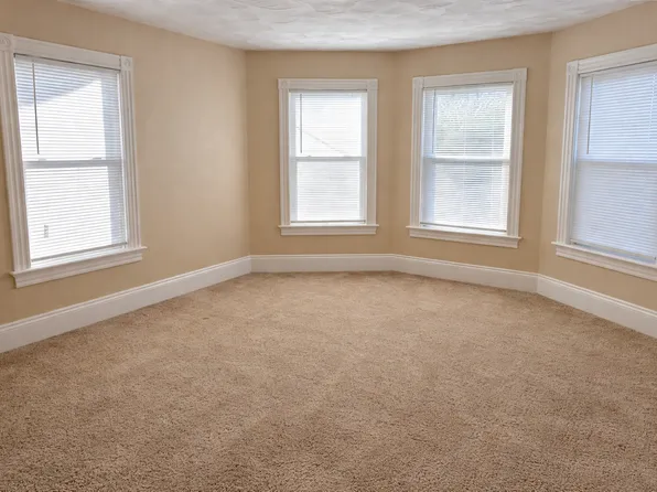 17 Longmont St #2, Providence, RI 02908