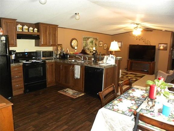 5th image of 2120 S Burleson Blvd Trailer 34