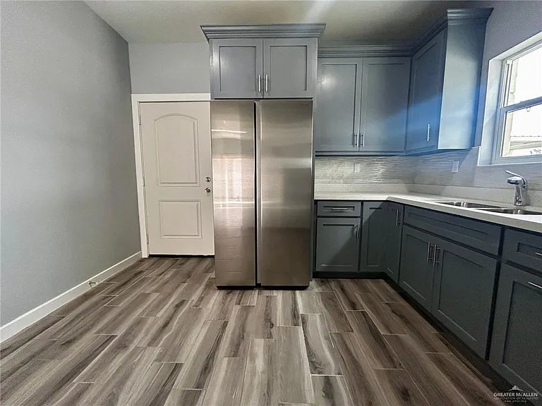 908 W Kohala Ave #1 — Photo 8