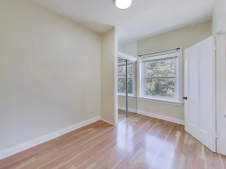 3149 W Lyndale St #2 — Photo 15