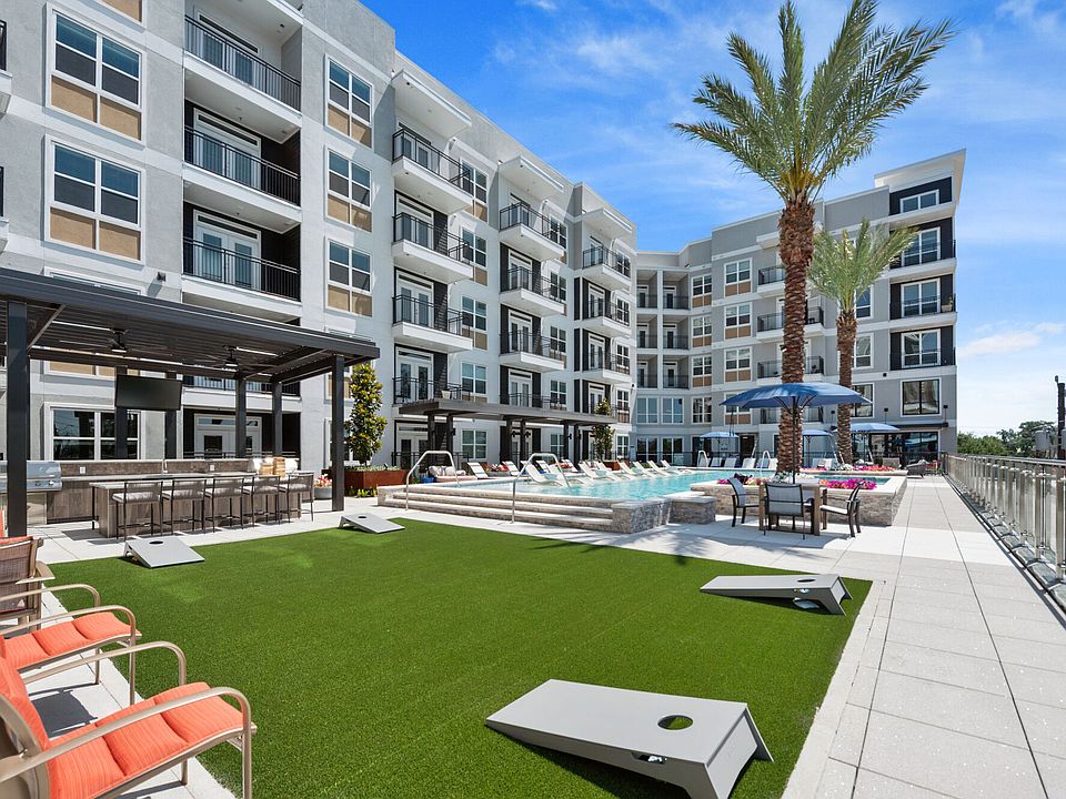 Rye Heights apartments community photo