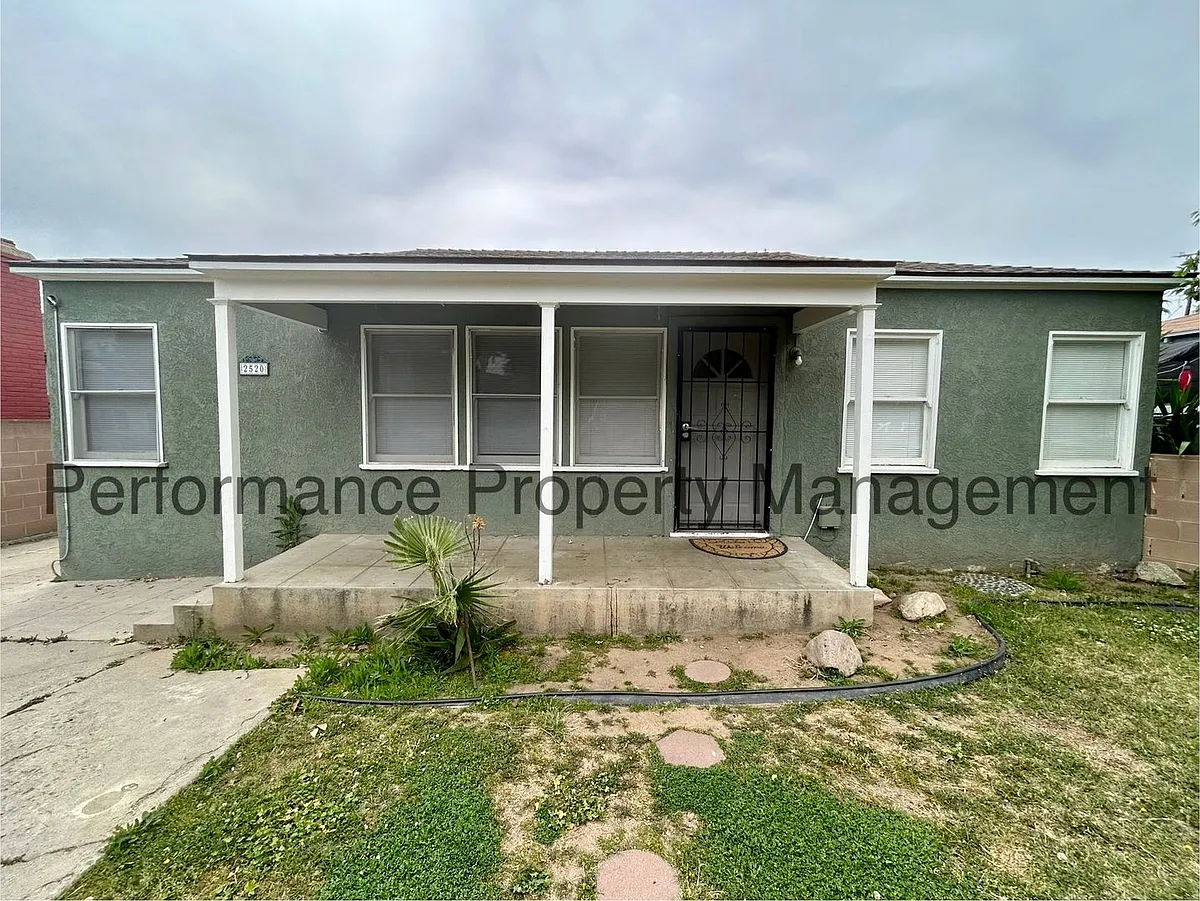 Building Photo - 2520 Loma Linda Dr