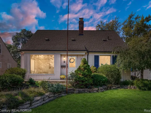 2219 Bacon Ave, Berkley, MI 48072