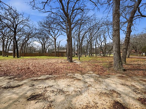 5th image of 301 Ranch Rd