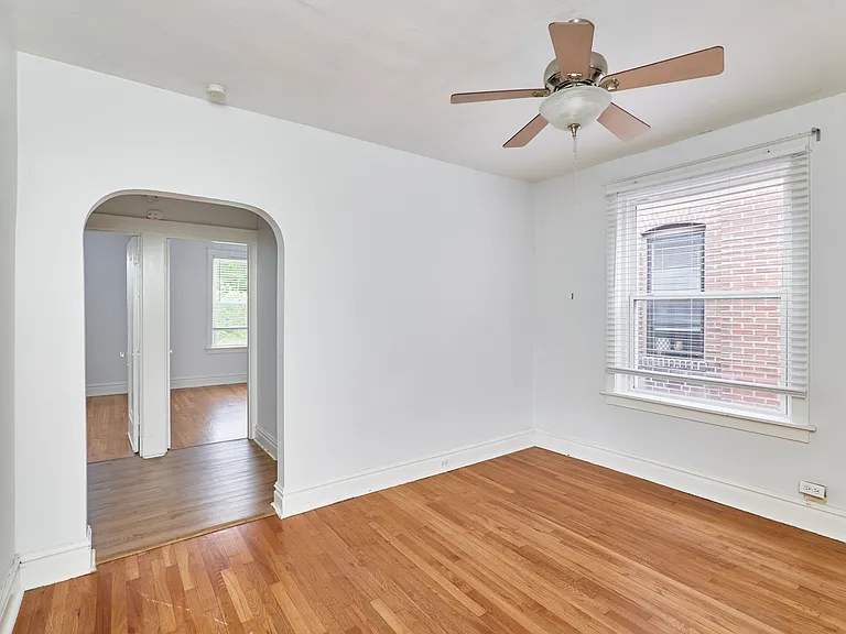 5202 Bancroft Ave #A — Photo 12