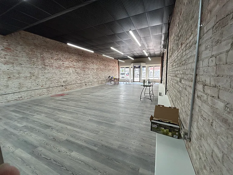 326 Main St #R — Photo 6