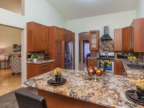 4th image of 3007 E Bighorn Ave