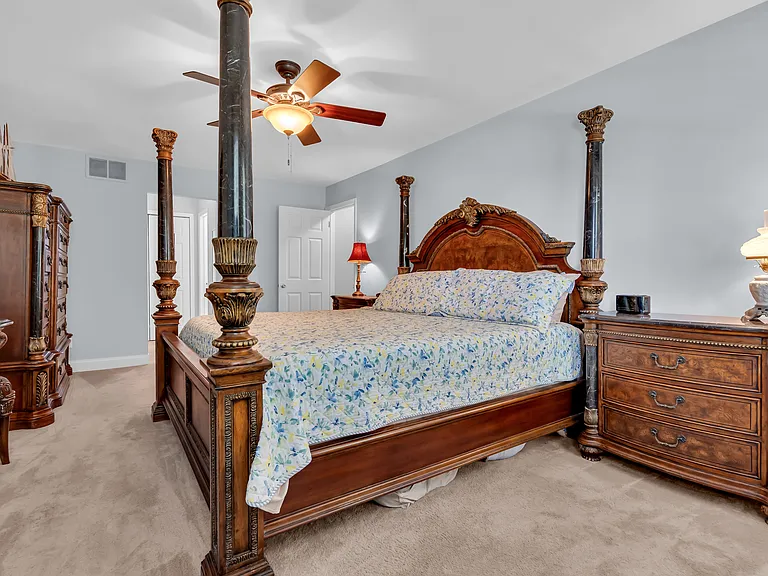 1044 Evelyn Dr — Photo 15