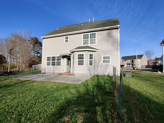 5th image of 918 Madison Garden Ct