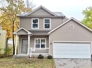 1021 Windermere Dr, Willoughby, OH 44094
