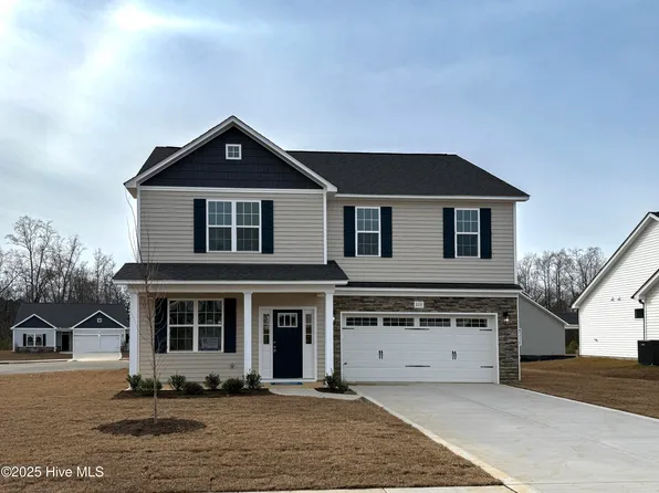 228 Watercress Lane, Raeford, NC 28376