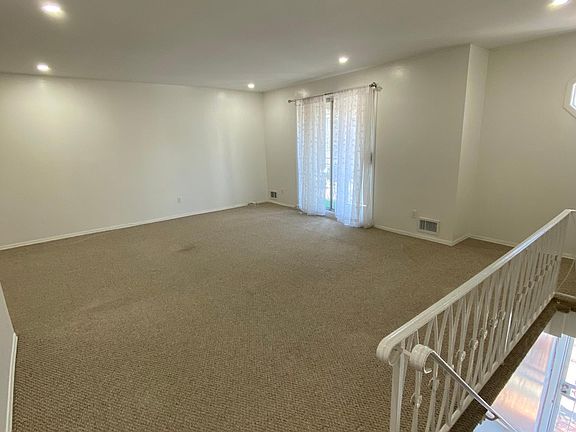 4th image of 1547 208th St Floor 2