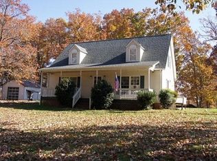 1185 Deer Ridge Trl, South Boston, VA 24592